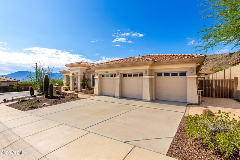 16030 27th Dr, Phoenix, AZ 85045