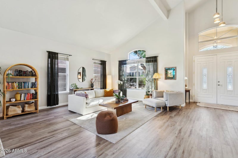 16032 S 1st St, Phoenix, AZ 85048