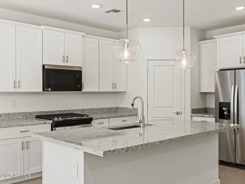 16033 Bronco Trl, Surprise, AZ 85387