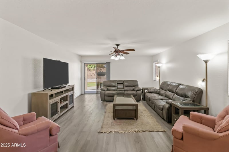 16034 Winchcomb Dr, Surprise, AZ 85379