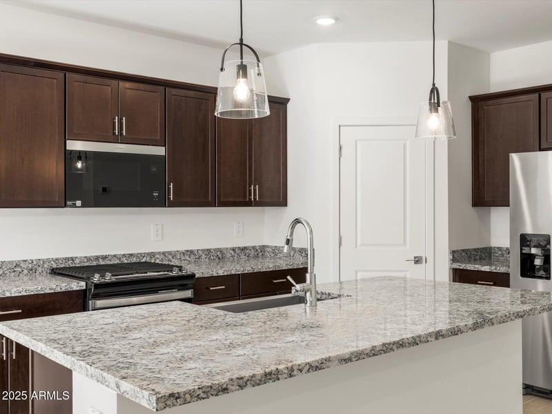 16035 Bronco Trl, Surprise, AZ 85387