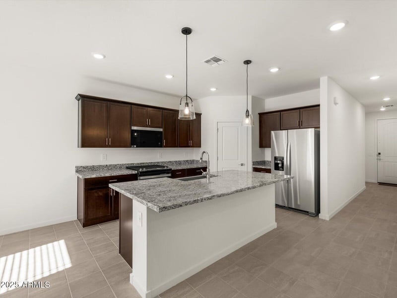 16035 Bronco Trl, Surprise, AZ 85387