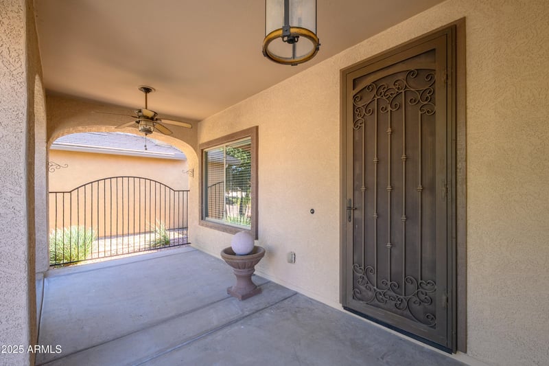 16035 Clinton St, Surprise, AZ 85379