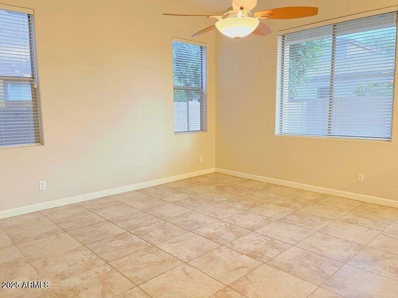 16039 Christy Dr, Surprise, AZ 85379