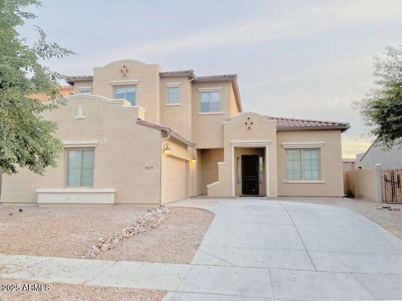 16039 Christy Dr, Surprise, AZ 85379