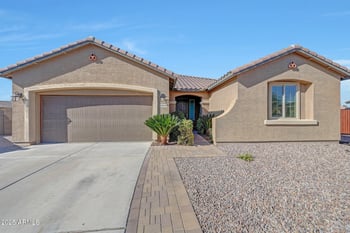 16040 Desert Flower Dr, Goodyear, AZ 85395
