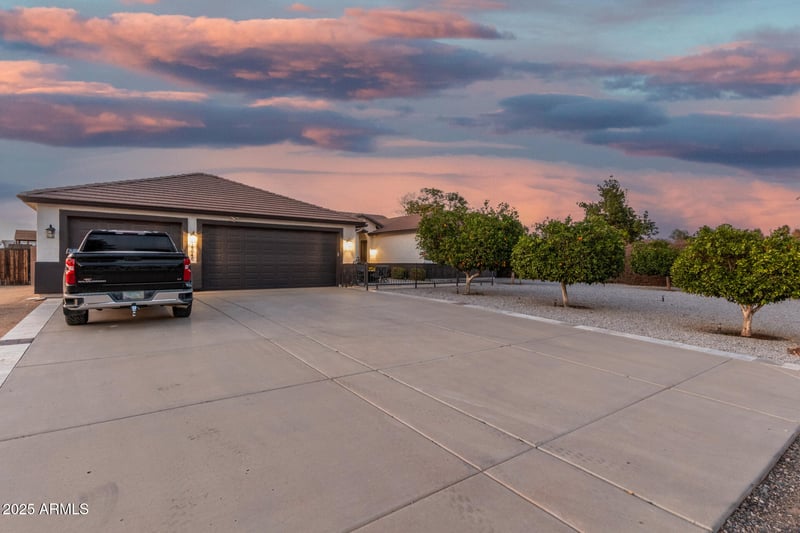 16040 Orangewood Ave, Litchfield Park, AZ 85340