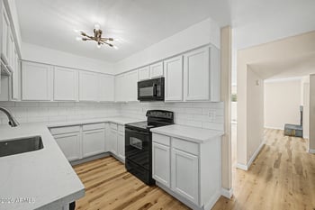 16041 31st St #22, Phoenix, AZ 85032