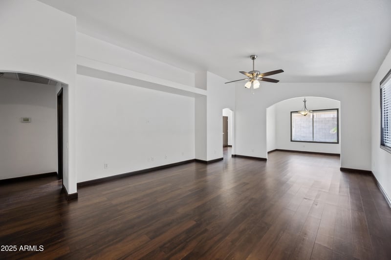 16044 41st Pl, Phoenix, AZ 85048