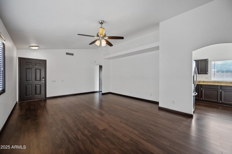 16044 41st Pl, Phoenix, AZ 85048