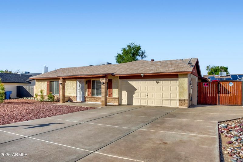 16044 N 30th Dr, Phoenix, AZ 85053