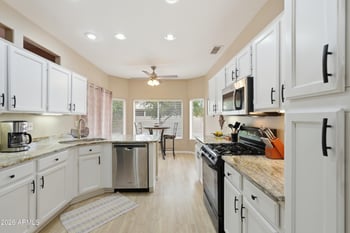 16046 Sentinel Dr, Sun City West, AZ 85375