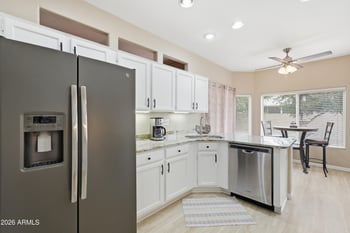 16046 Sentinel Dr, Sun City West, AZ 85375