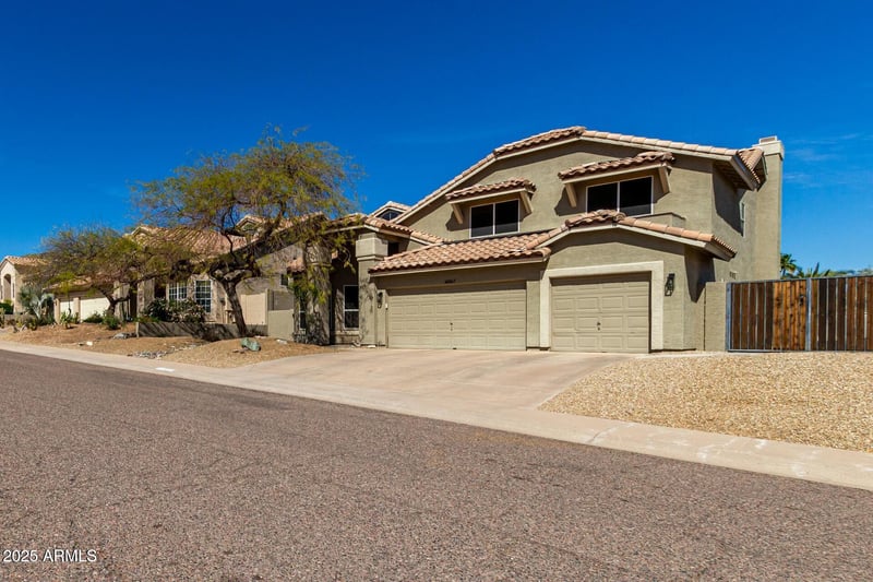 16047 14th Dr, Phoenix, AZ 85045