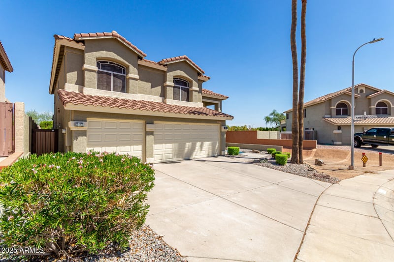 16049 10th Pl, Phoenix, AZ 85048
