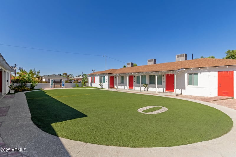 1605 Osborn Rd, Phoenix, AZ 85015