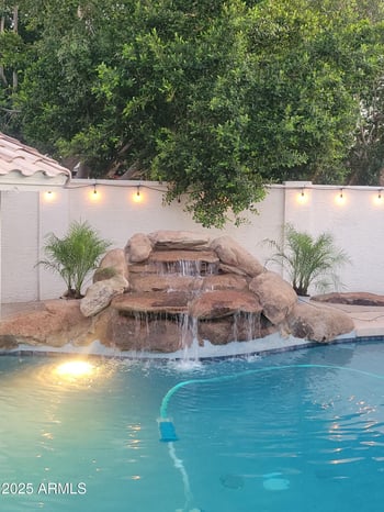 16050 35th Dr, Phoenix, AZ 85053