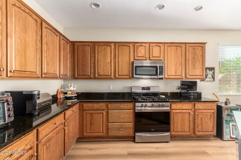 16050 Vale Dr, Goodyear, AZ 85395