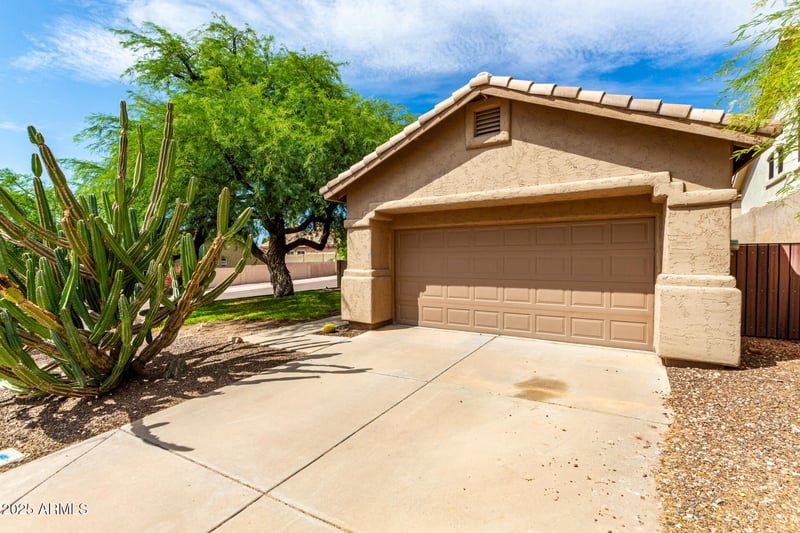 16052 24th Pl, Phoenix, AZ 85048