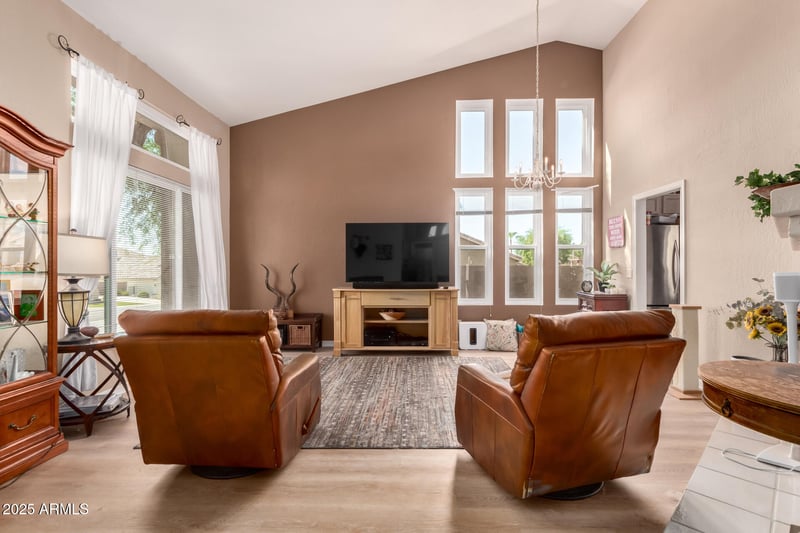 16052 24th Pl, Phoenix, AZ 85048