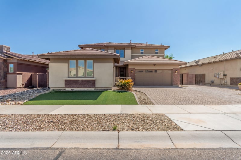 16055 Cameron Dr, Surprise, AZ 85379