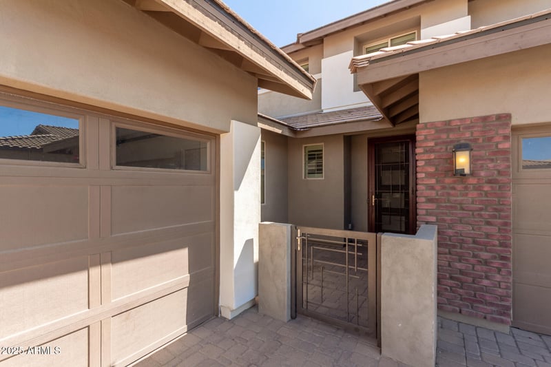16055 Cameron Dr, Surprise, AZ 85379