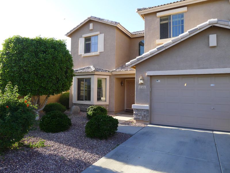 1606 E Harwell Rd, Phoenix, AZ 85042