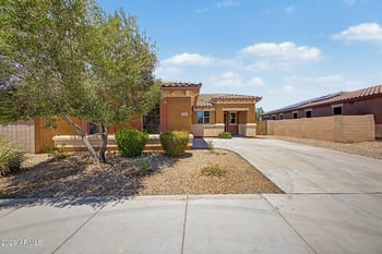 16066 Anasazi St, Goodyear, AZ 85338