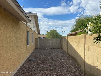 1607 Libra Dr, Tempe, AZ 85283