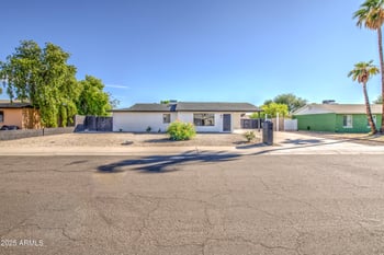 1607 Rockwood Dr, Phoenix, AZ 85027
