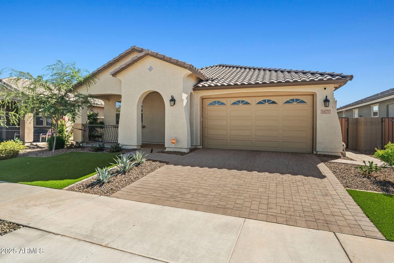 16071 Sand Hills Rd, Surprise, AZ 85387