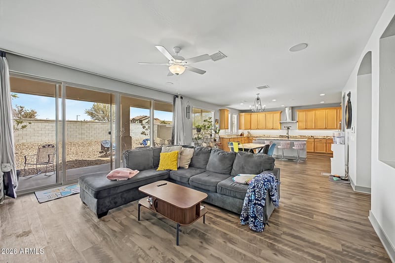 16076 Soft Wind Dr, Surprise, AZ 85387