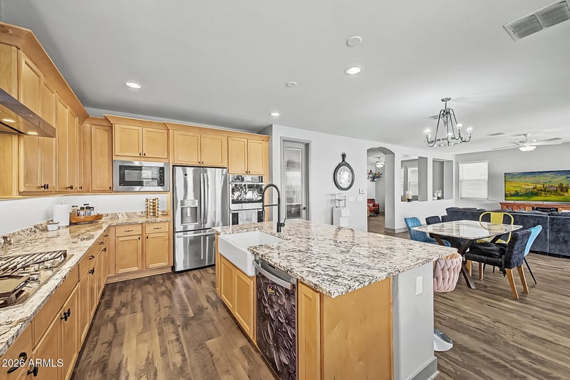 16076 Soft Wind Dr, Surprise, AZ 85387