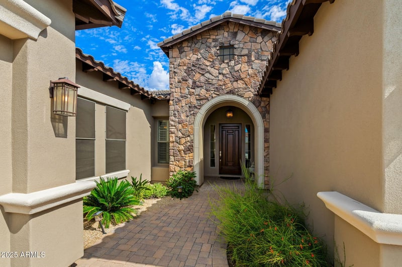 1608 Calle De Pompas --, Phoenix, AZ 85085