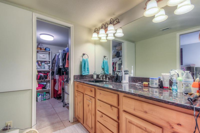 1608 E Gardenia Ave, Phoenix, AZ 85020