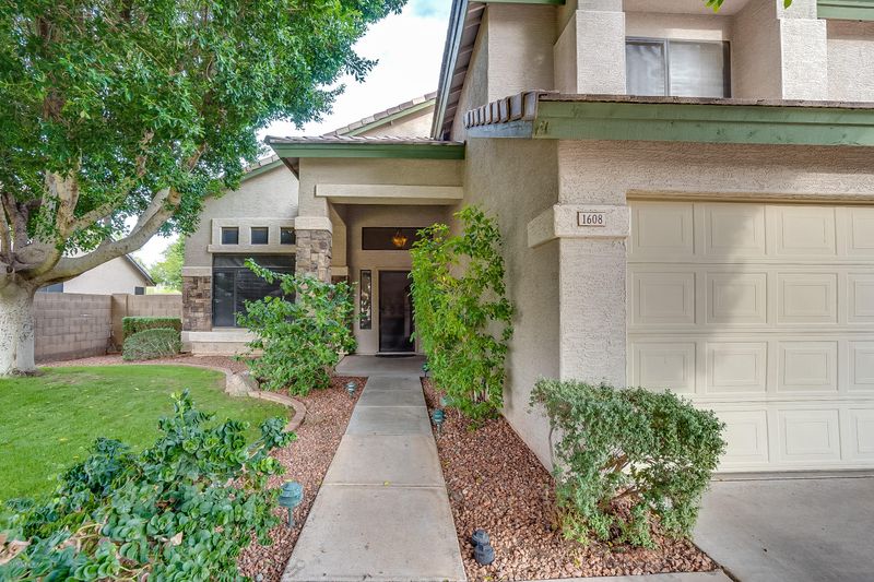 1608 E Mohawk Ln, Phoenix, AZ 85024
