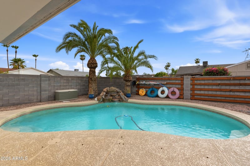 1608 Alamo Dr, Chandler, AZ 85224