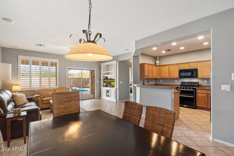 1608 Kuralt Dr, Anthem, AZ 85086