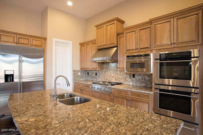 1608 W Silver Pine Dr, Phoenix, AZ 85086
