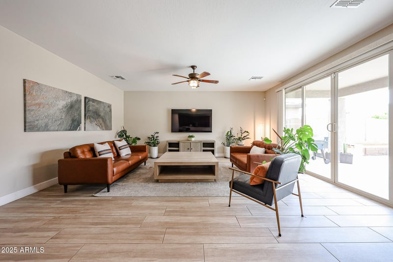 16083 Laurel Ln, Surprise, AZ 85379