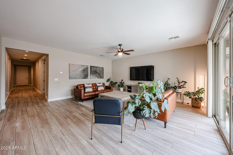 16083 Laurel Ln, Surprise, AZ 85379