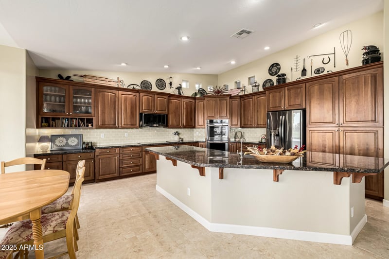 16086 Cambridge Ave, Goodyear, AZ 85395