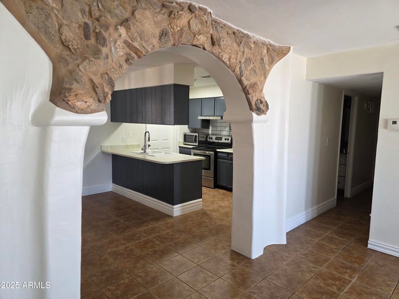 1609 47th Dr, Phoenix, AZ 85035