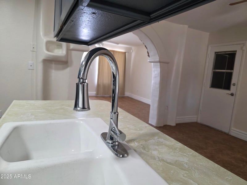 1609 47th Dr, Phoenix, AZ 85035