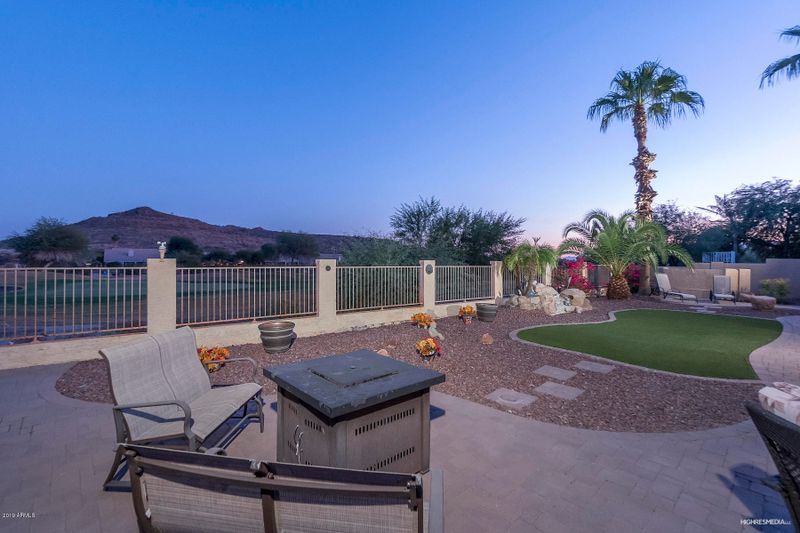 1609 E Muirwood Dr, Phoenix, AZ 85048
