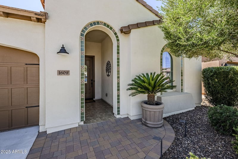 1609 Hesperus Way, Queen Creek, AZ 85140