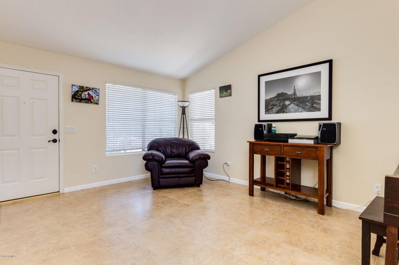 1609 W Lark Dr, Chandler, AZ 85286