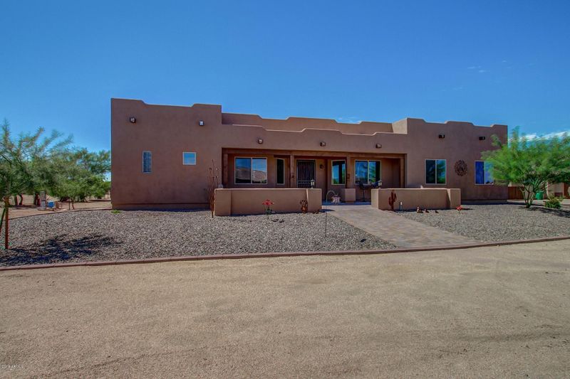 1609 W Maddock Rd, Phoenix, AZ 85086