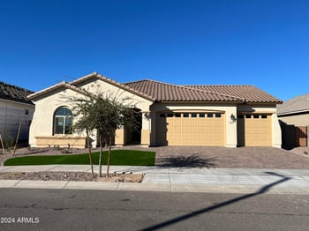 16092 Questa Dr, Surprise, AZ 85387