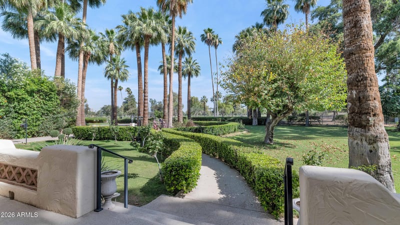 161 E Country Club Dr, Phoenix, AZ 85014